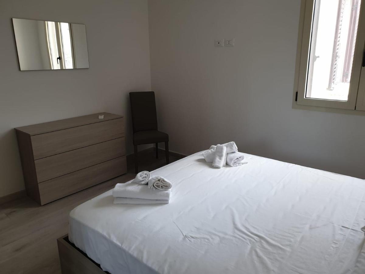 La Casa Di Laura Apartment Tortoli Bagian luar foto