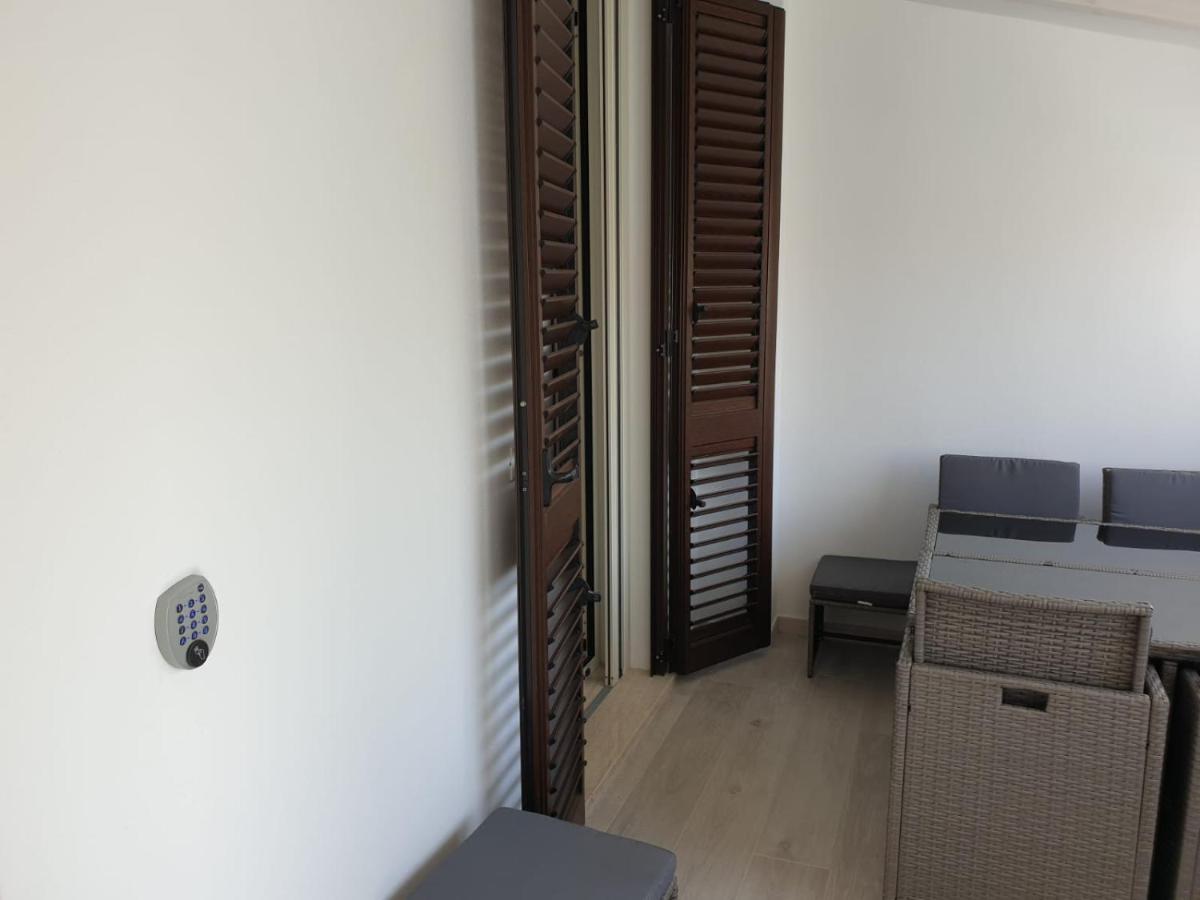 La Casa Di Laura Apartment Tortoli Bagian luar foto
