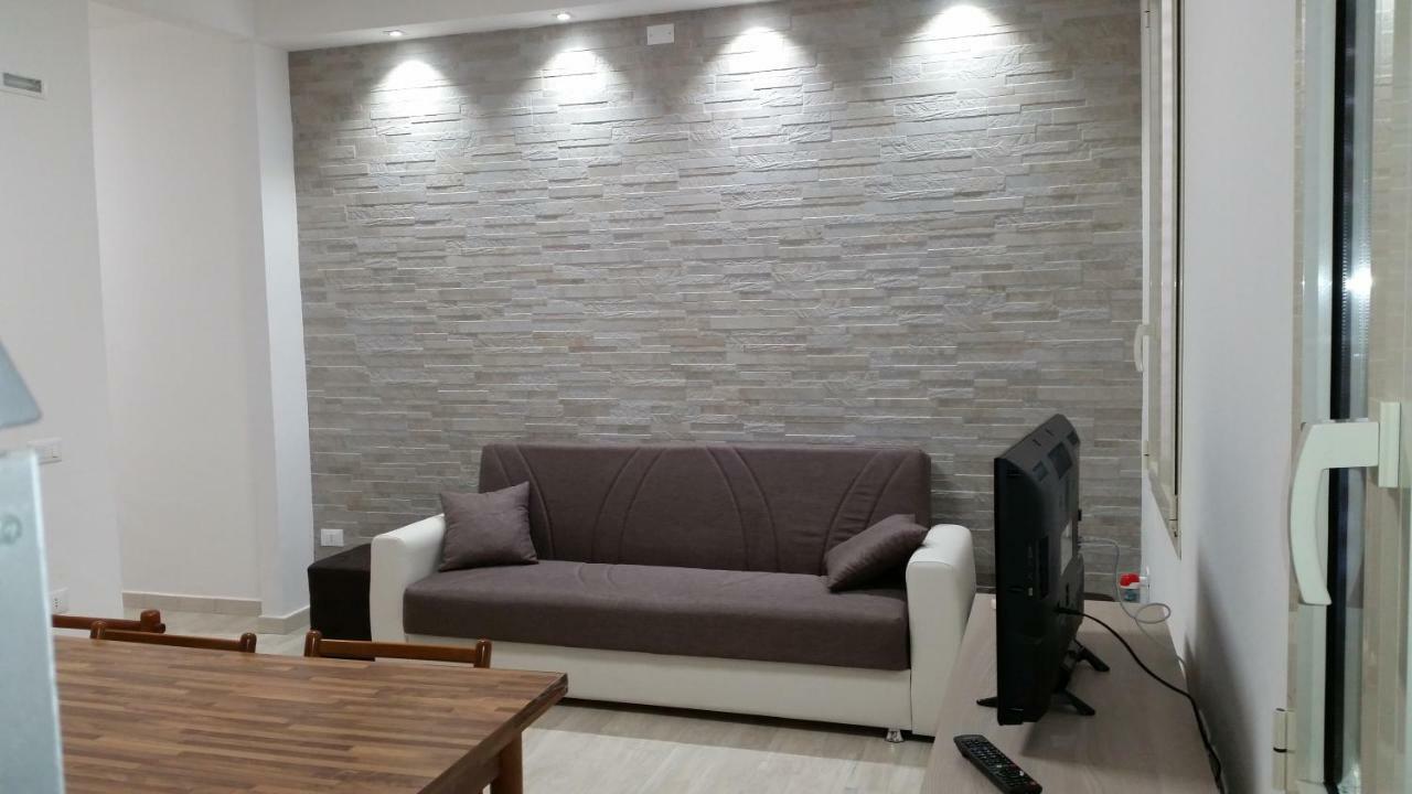 La Casa Di Laura Apartment Tortoli Bagian luar foto